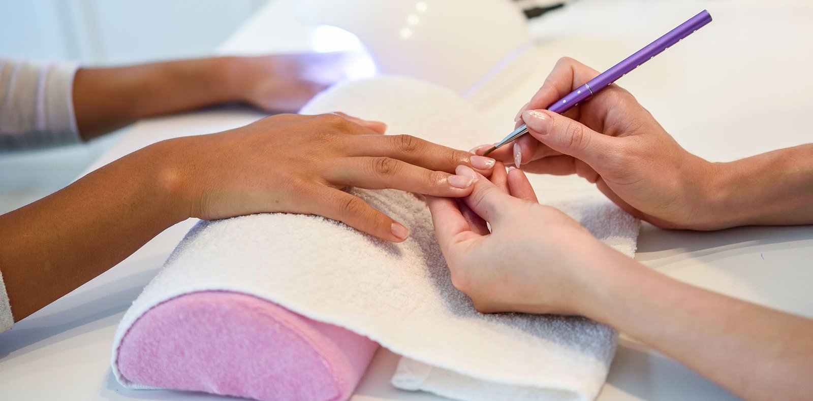 You are currently viewing Acrylic Nail Extensions